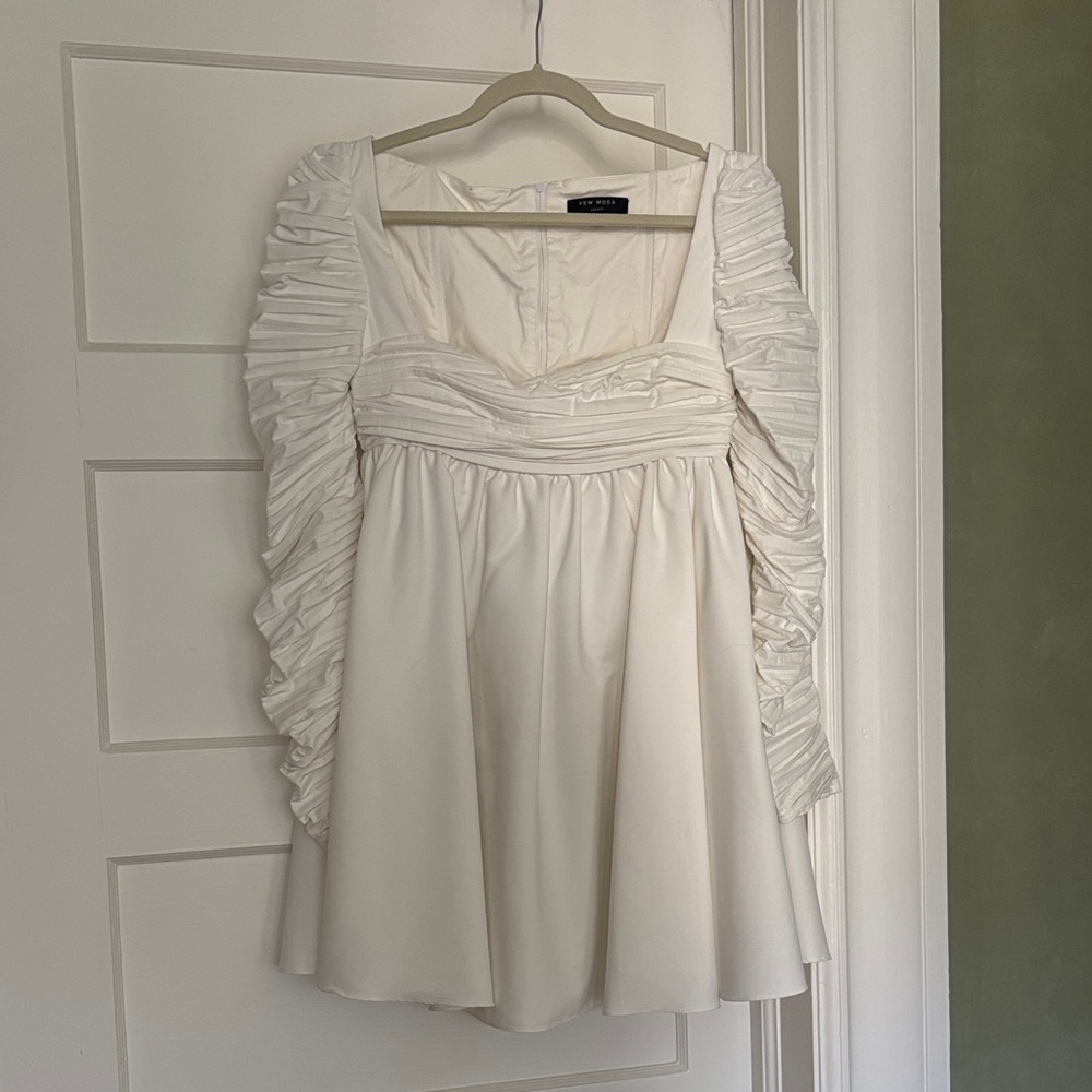 Few Moda structured long-sleeve white dress